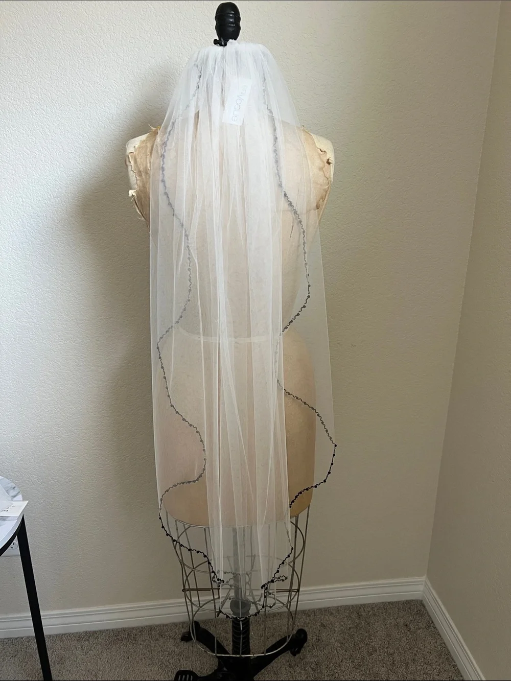 En vogue V2091sf ivory/black edge
